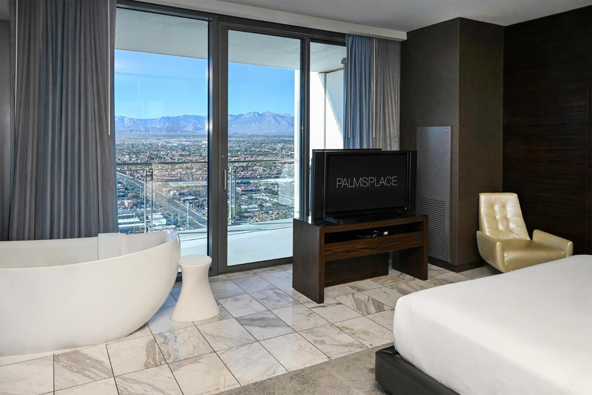 One Bedroom Suite Strip View
